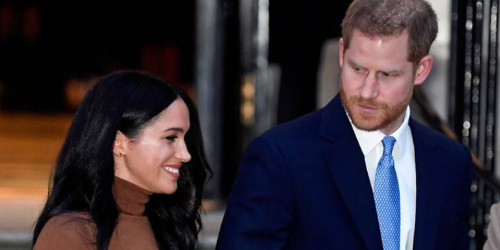 Меган теперь нередко гуляет без Гарри. Фото: Getty Images