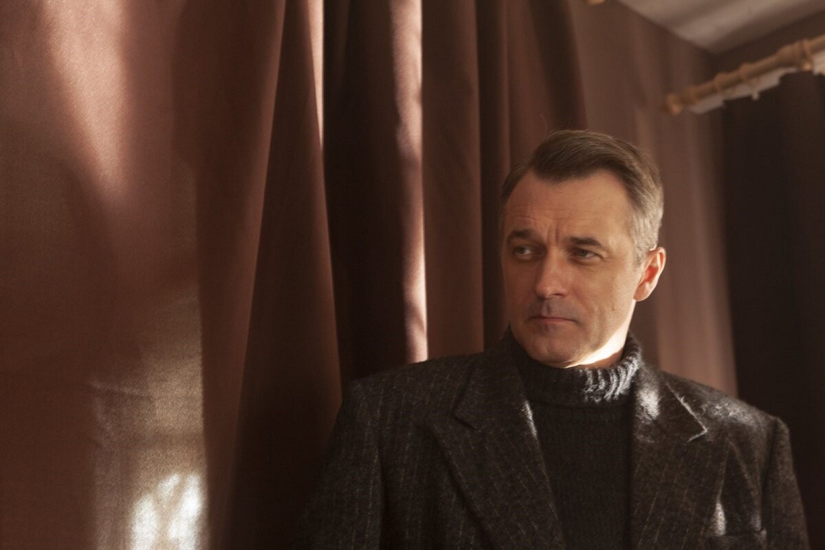    Павел Трубинер в роли разведчика Александра Демьянова, «Гейне» Вадим Андрюхин