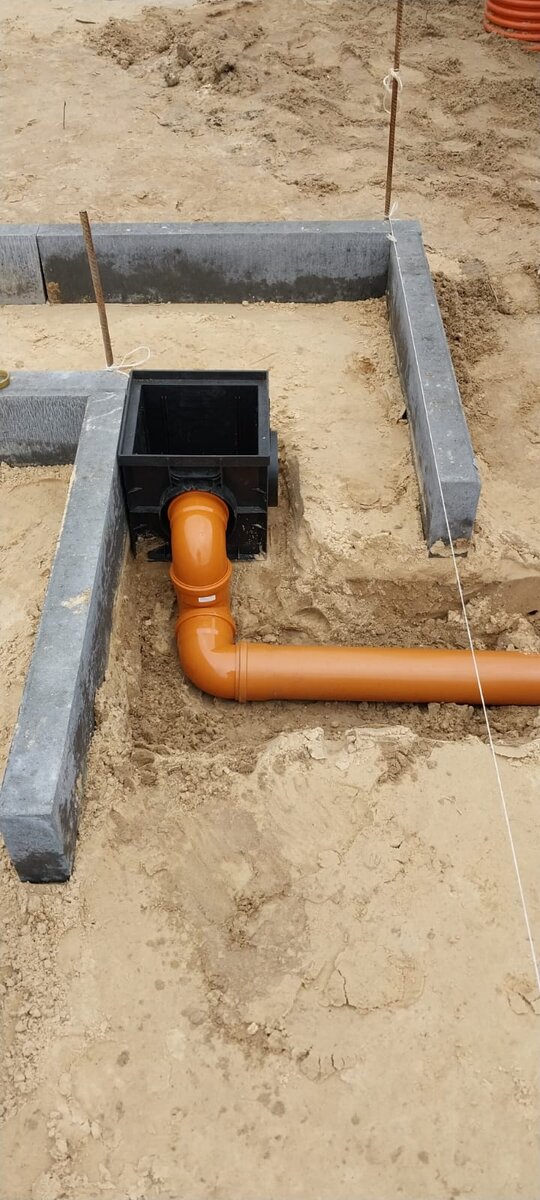 Дождеприемник с частью подземной ливневки 