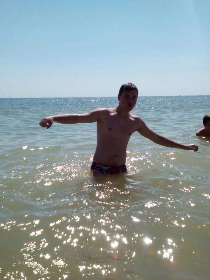 Спортивный лагерь в Бердянске. Месяц на море, потом несколько недель в Сербии в ватерпольной академии