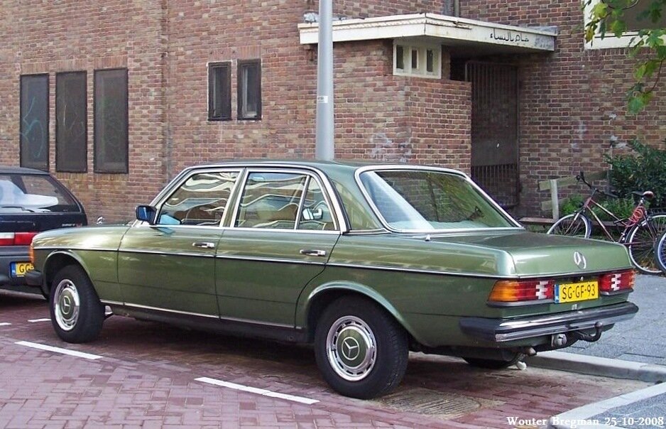 Легендарный дизельный немец с самым надёжным двигателем - Mercedes-Benz 300D W123