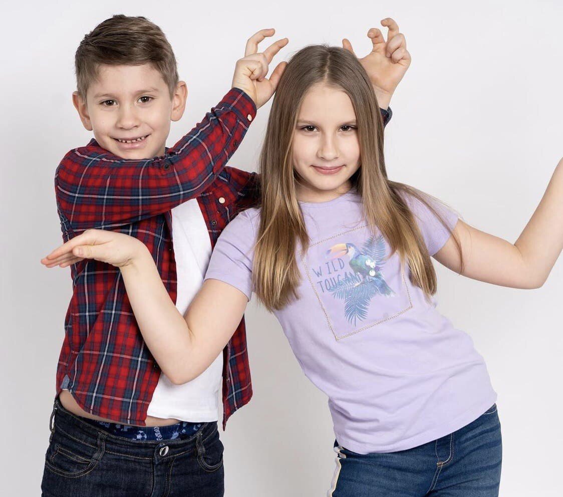 Я с братом Костей 😂