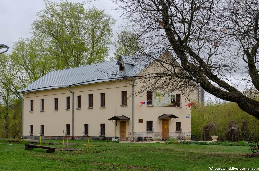 Воскресенск, усадьба Кривякино, южный жилой флигель 2-й половины XIX века.