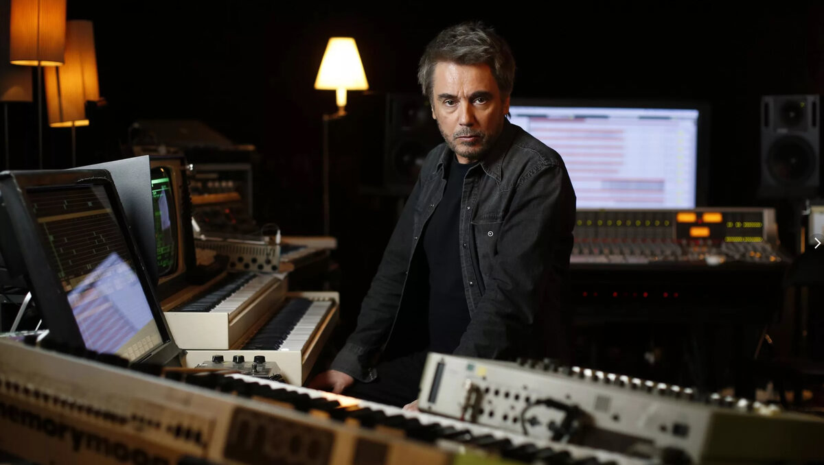 Jean-Michel Jarre (изображение использовано в качестве иллюстрации, источник - Яндекс.Картинки)