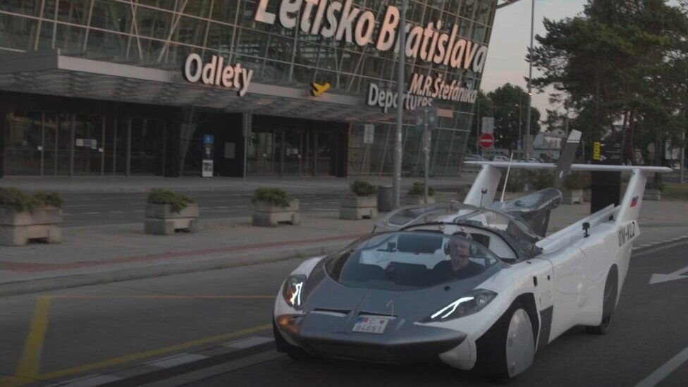 AirCar на земле. Фото Klein Vision.