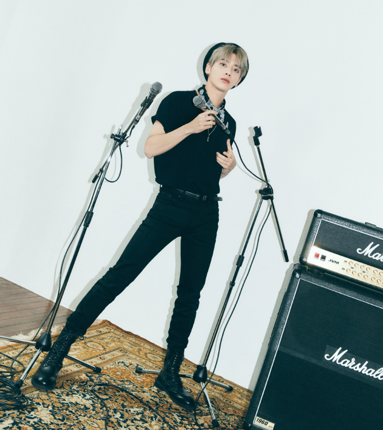 фото с Weverse Magazine