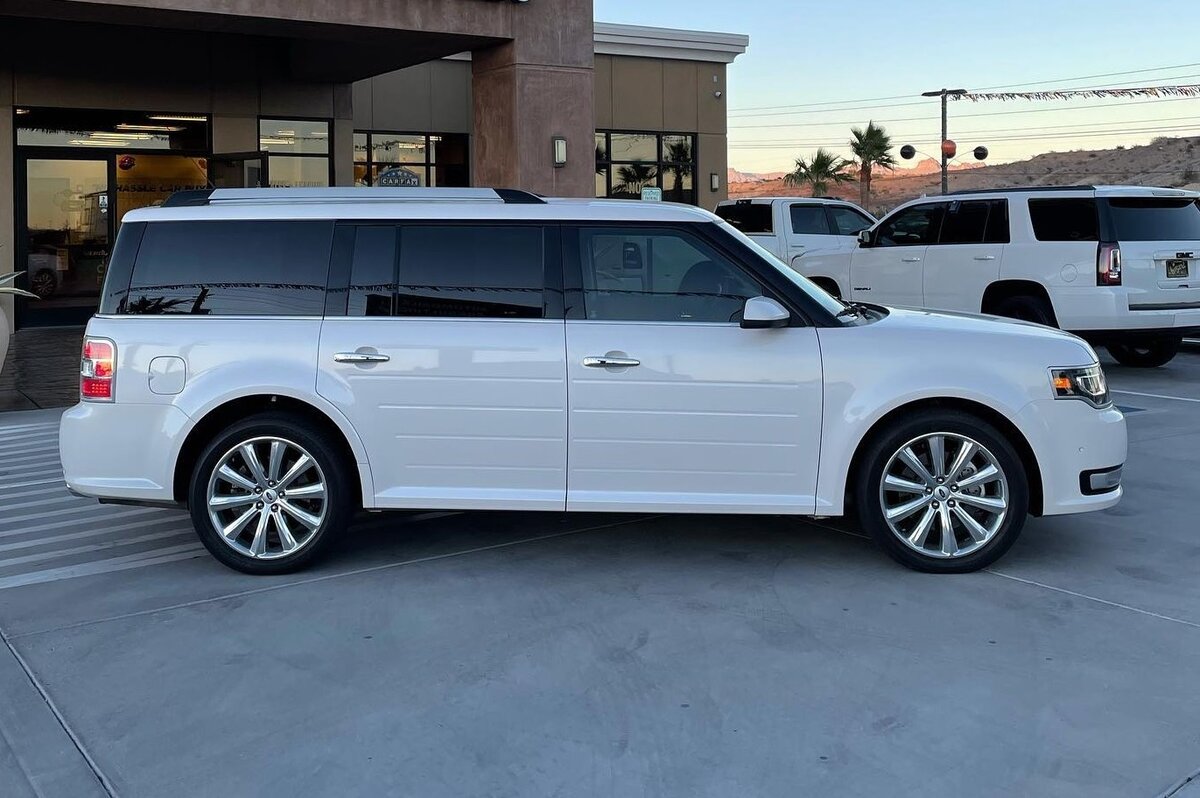 Flex - "Ларгус по-американски". Источник иллюстрации - Яндекс.Картинки