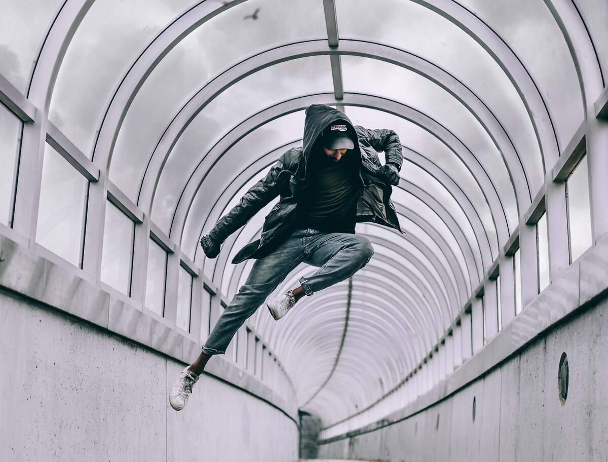 2. Photo by mwangi gatheca on Unsplash