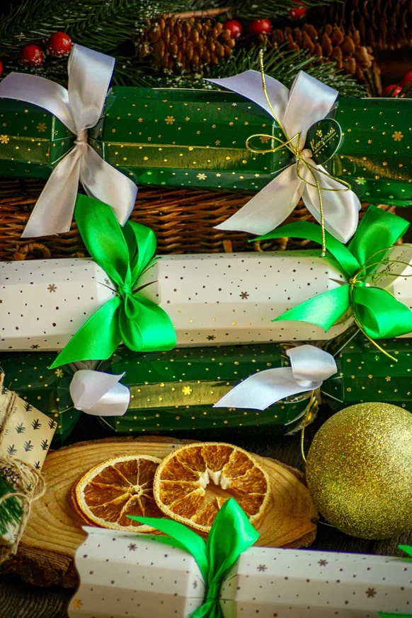 Новогодние конфеты в виде хлопушек