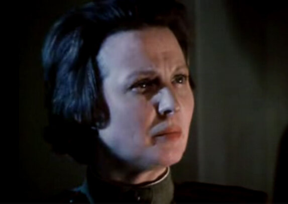 Зинаида Ивановна Чумакова - актриса Алла Покровская.