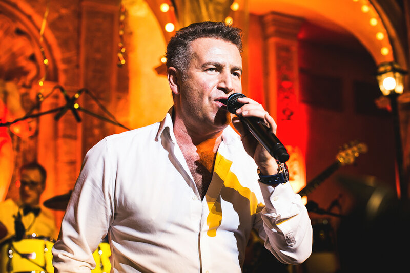 Леонид Агутин