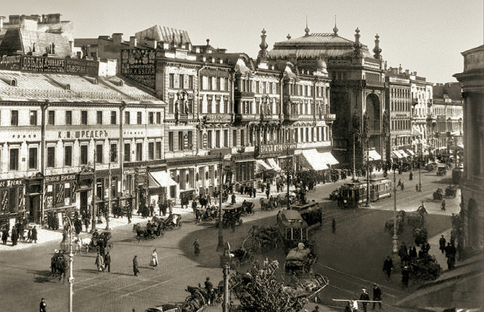 Панорамная терраса с видом на Невский проспект. Салон Карла Буллы- фотографа имп