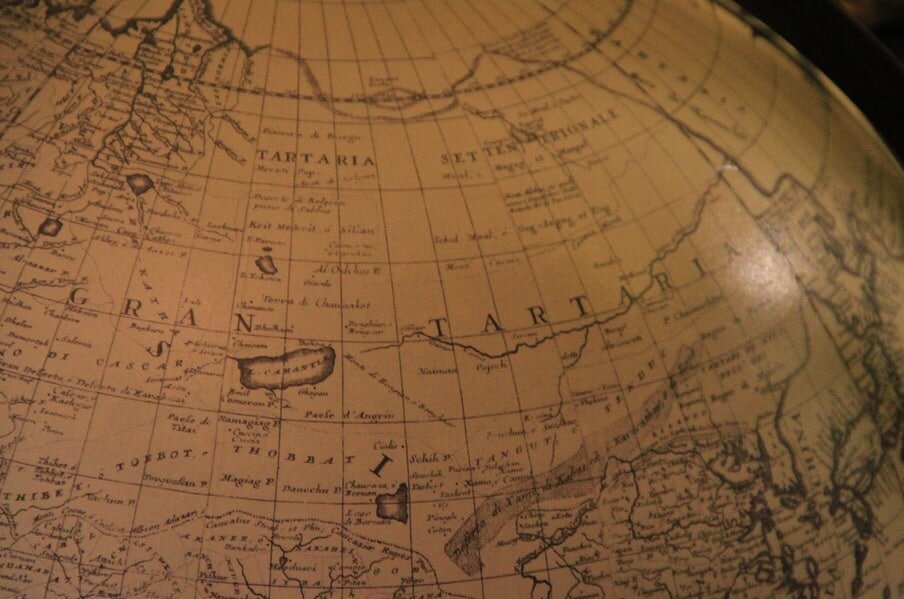 Глобус в Палатах Романовых.