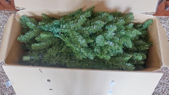    До следующего Нового года: как правильно сложить и хранить искусственную елку Анастасия Романова