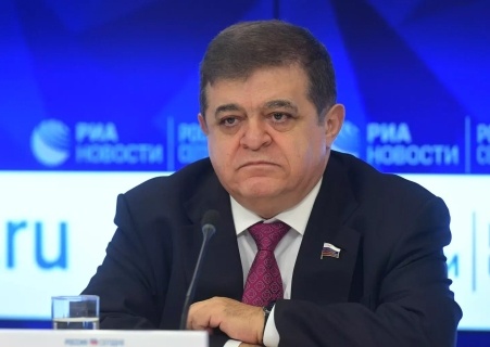    В Совфеде и Госдуме спокойно отреагировали на готовность НАТО к прямой конфронтации с Россией