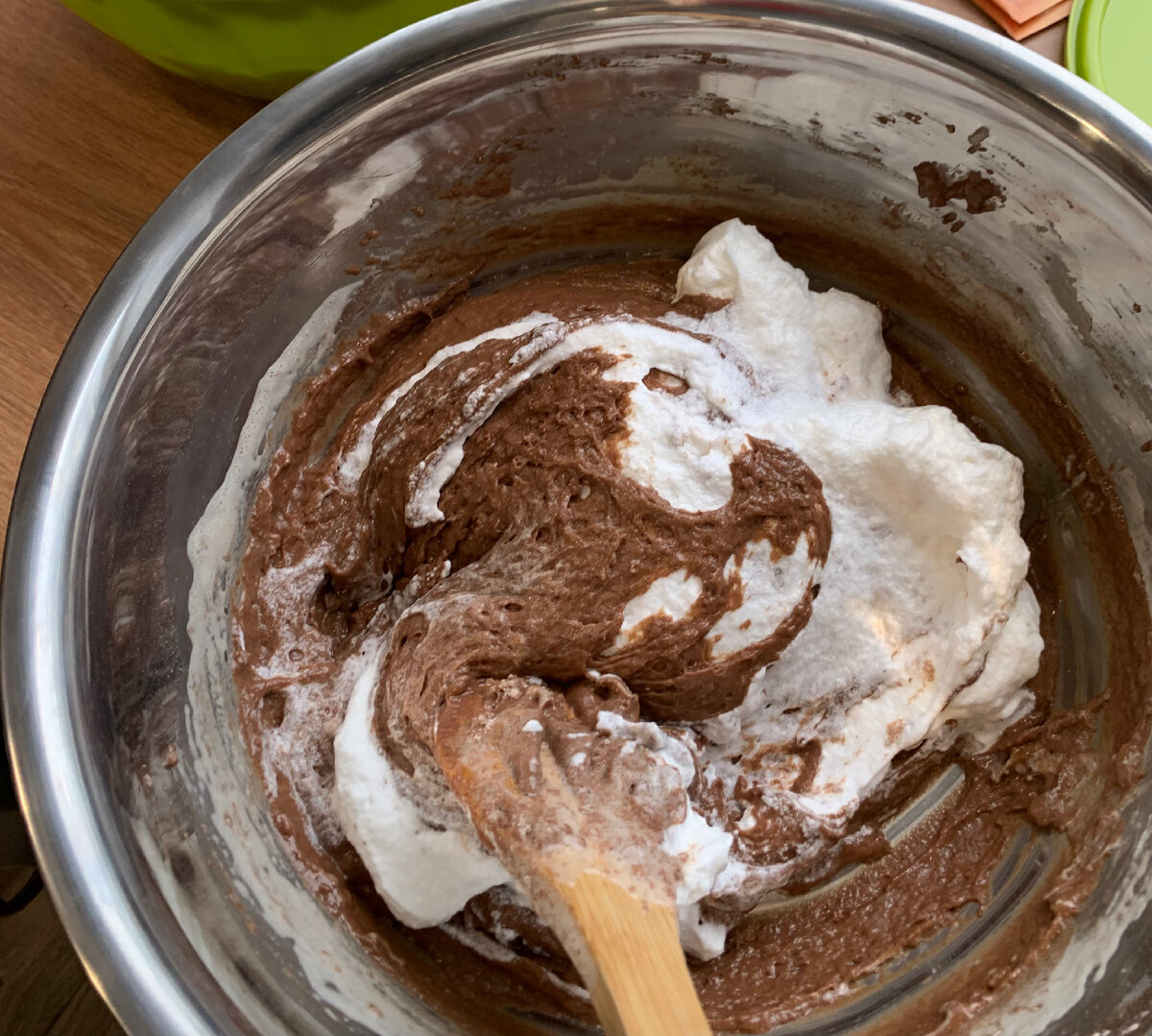 Аккуратно снизу вверх.