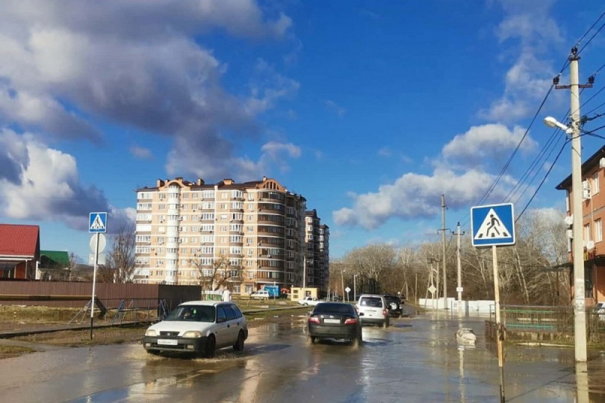 Погода в горячем ключе по часам. Горячий ключ улицы. Горячий ключ затопленные улицы. Горячий ключ Объездная. Горячий ключ улицы города.