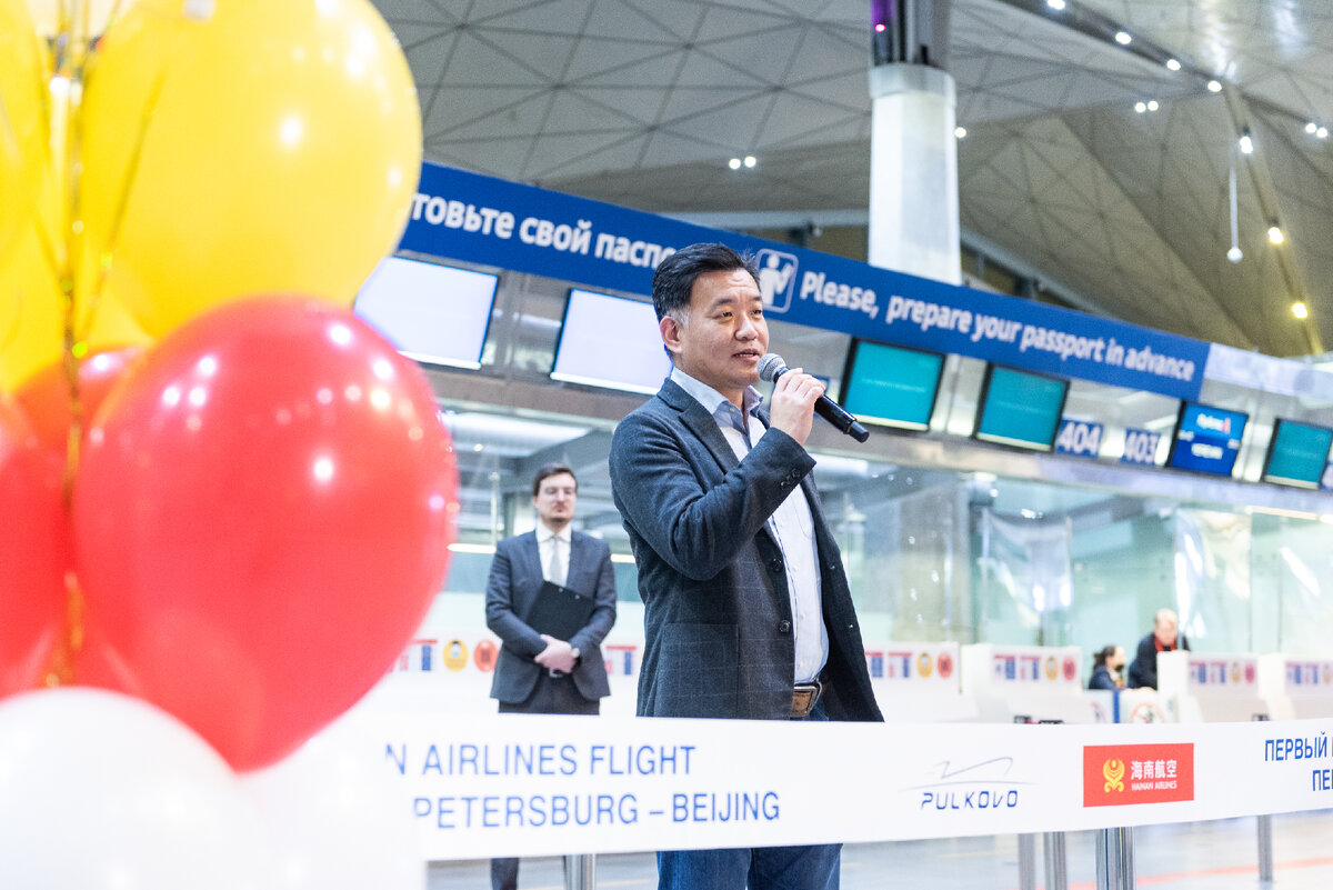 Чжан Те, генеральный директор Представительства Hainan Airlines в Санкт-Петербурге 
