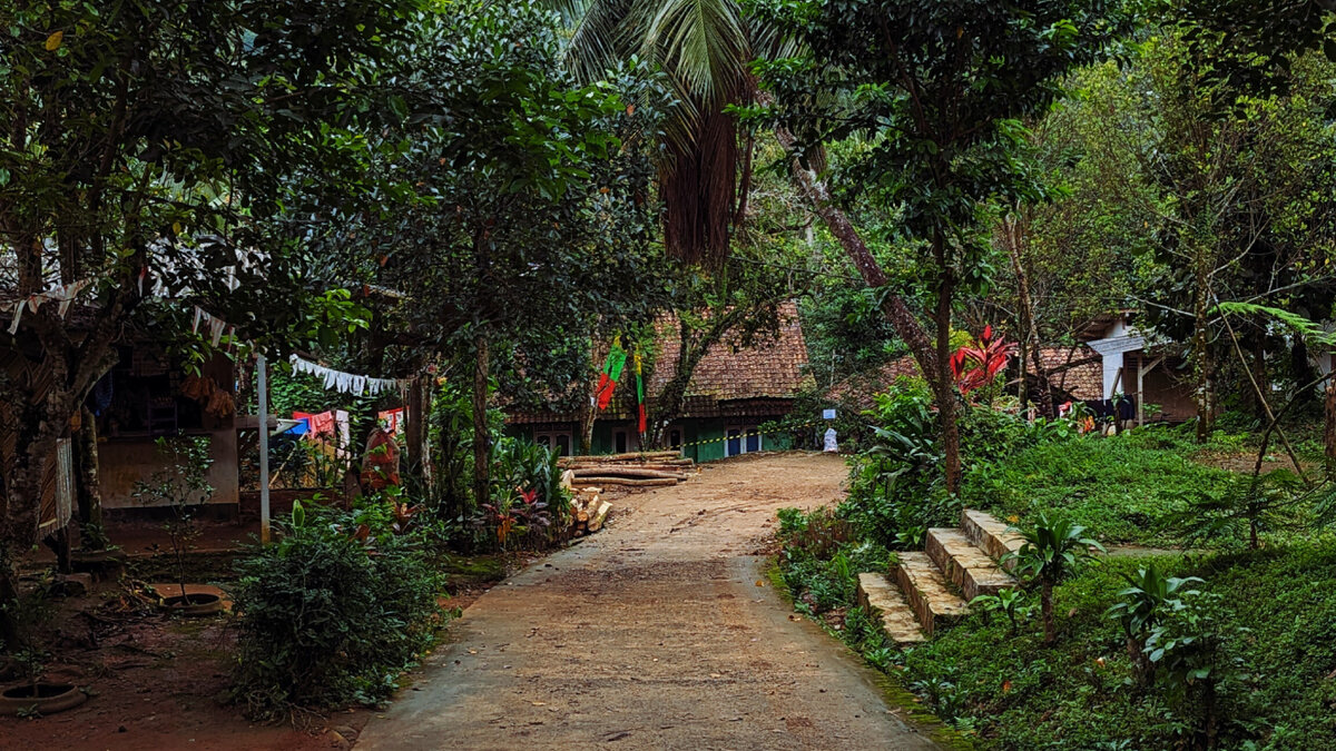 Деревня, в которую упирается дорога