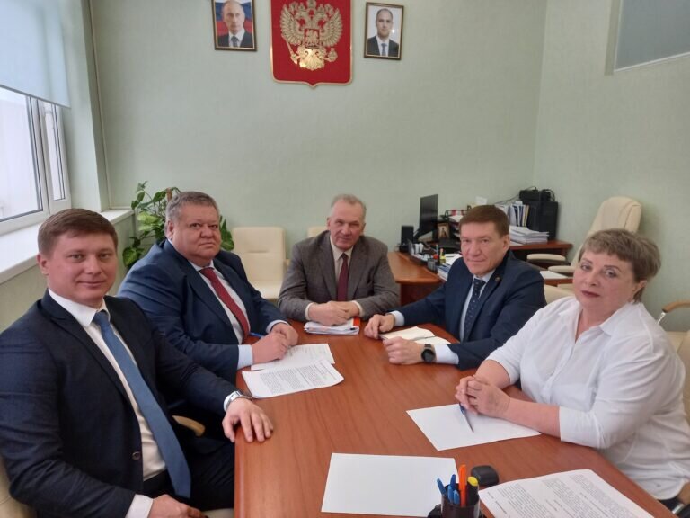    На площадке Общественной палаты Оренбуржья прошел обучающий семинар для кандидатов в новый состав ОНК Кристина Просвиркина