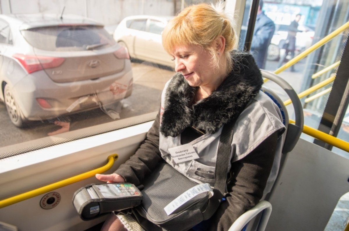    Восстановлена и оплата банковскими картами на транспорте.