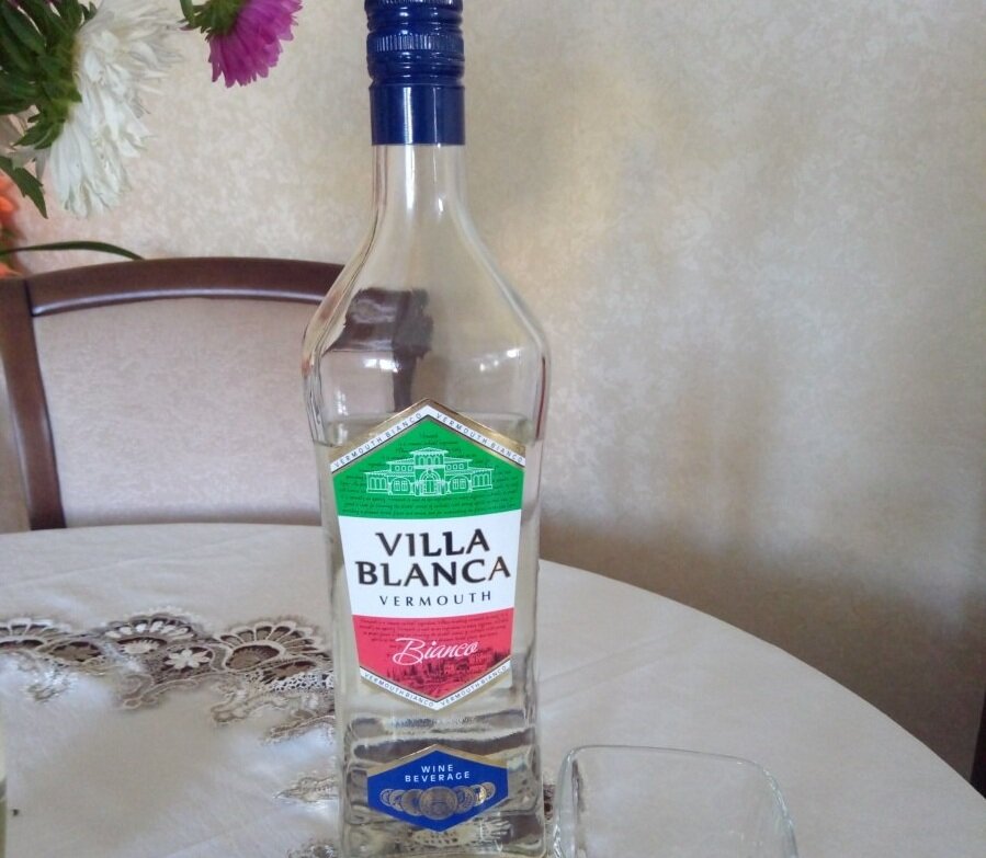 Винный напиток «Вилла Бланка вермут бьянко» «Villa Blanca vermouth bianco» тренажер-долинова.рф