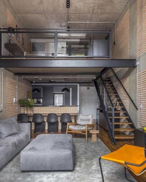 Квартира в стиле LOFT с высокими потолками