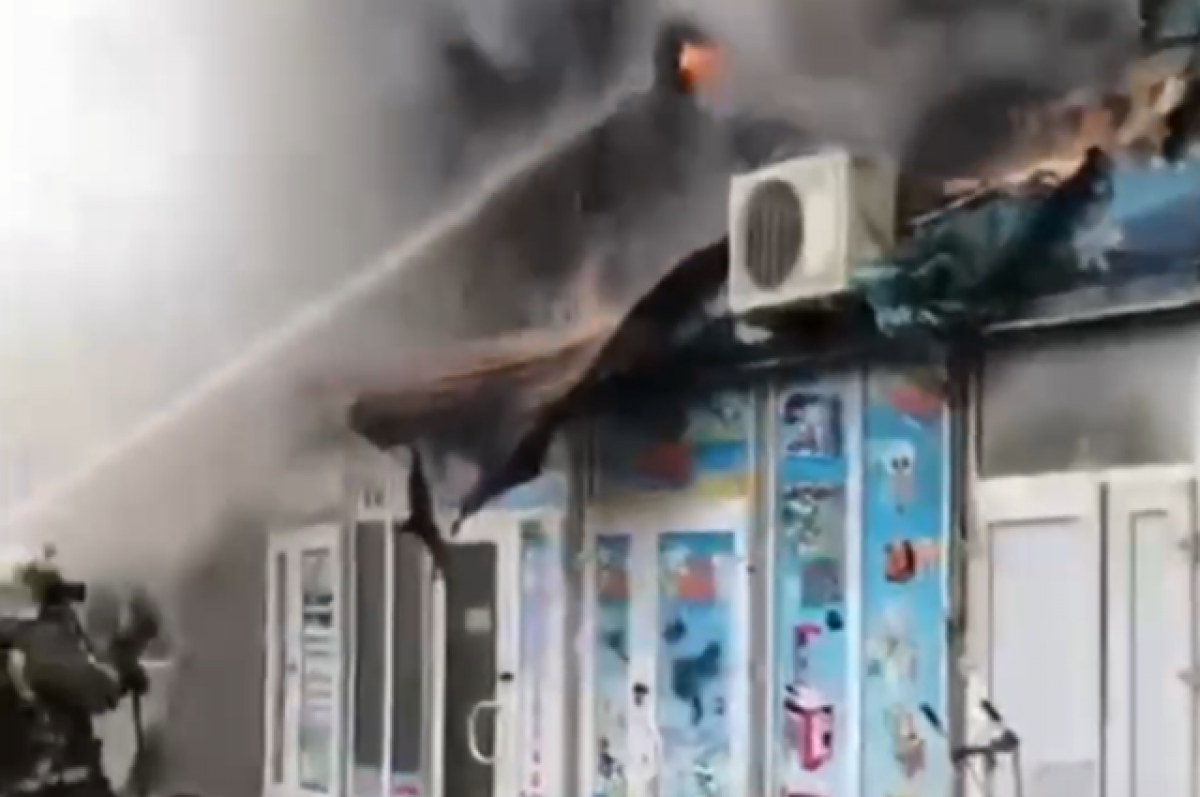    Возгорание на складе в Предгорном округе локализовано на площади 3500 кв.м