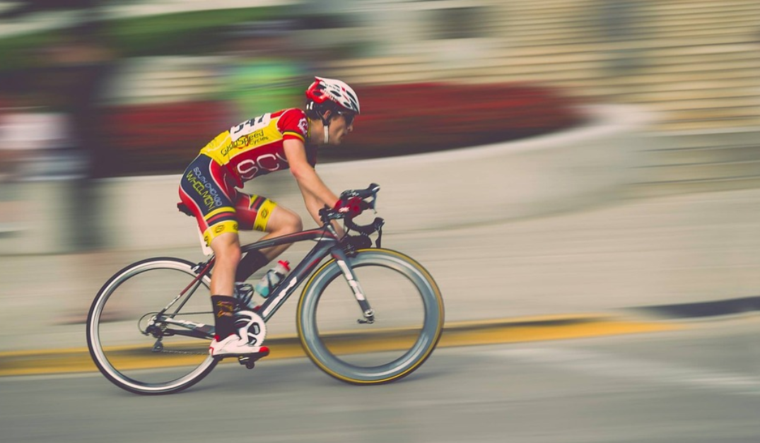 Велосипедист 