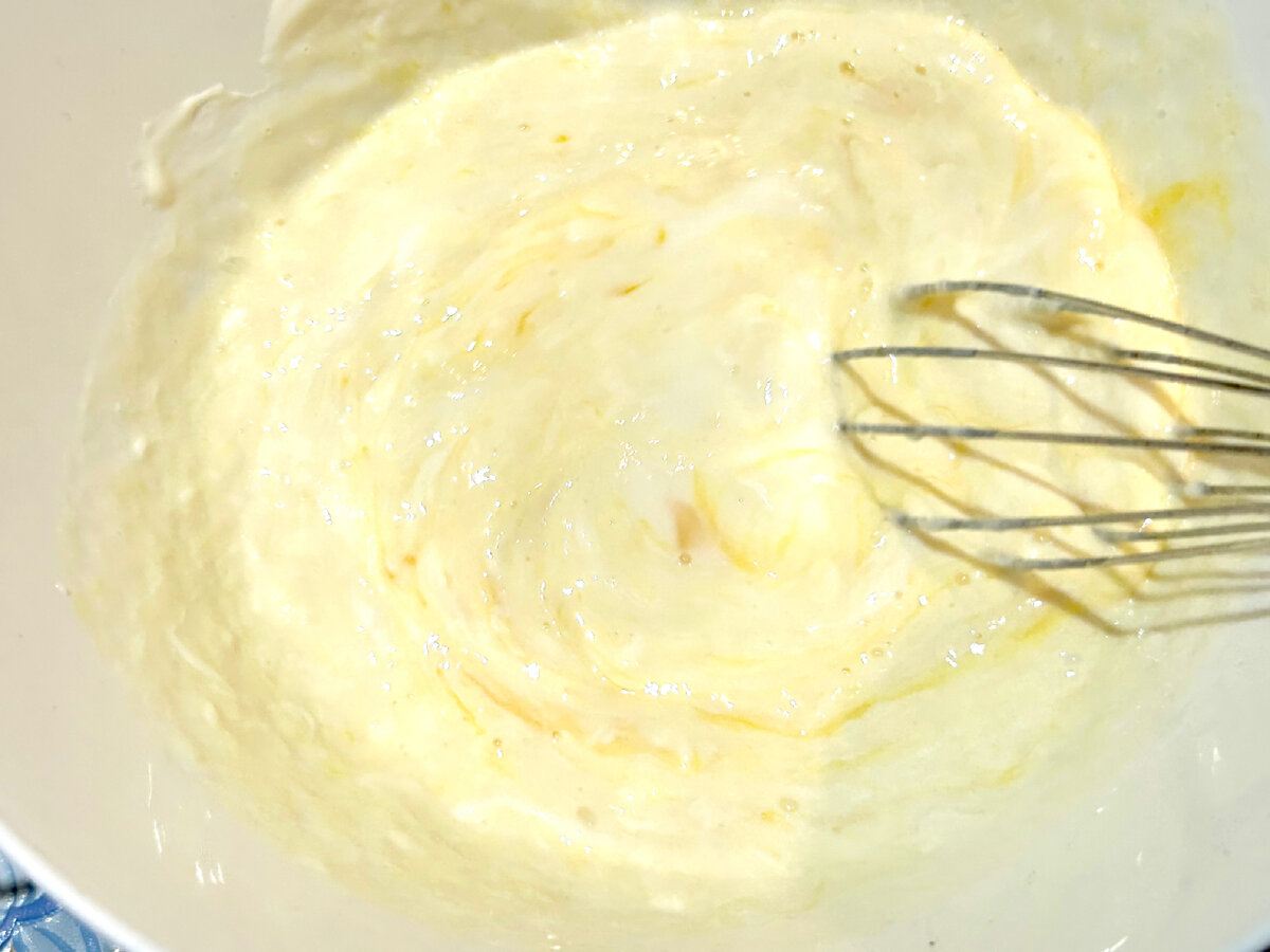 Объедение, а не пирог! В него даже яйцо варить не надо и тесто руками не замешиваю: делюсь секретом ленивой выпечки