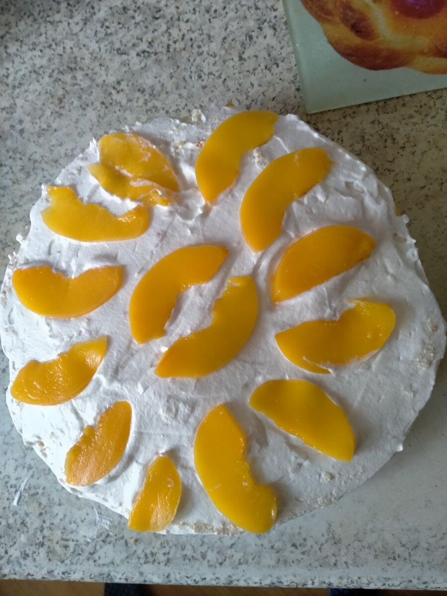 Бисквитный торт с творожным кремом и персиками рецепт с фото пошагово - витамин-п-байкальский.рф