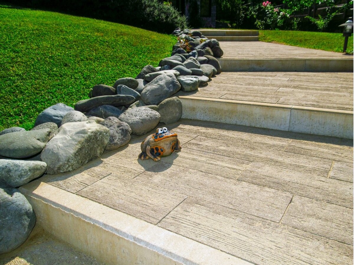 Тротуарная плитка и элементы благоустройства компании "Выбор"