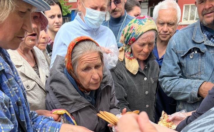    Фото Группа помощи бездомным и