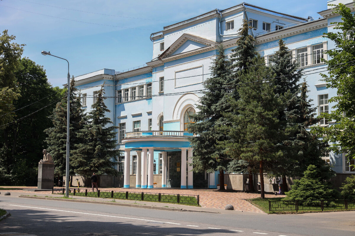 Фото ph_zakharenkova июнь 2023. Улица Прянишникова, д.19