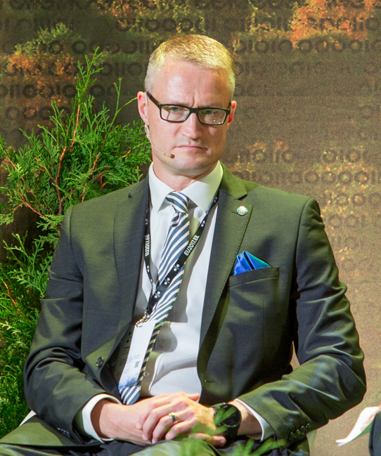 Ярно Лимнелль. https://yandex.ru/search