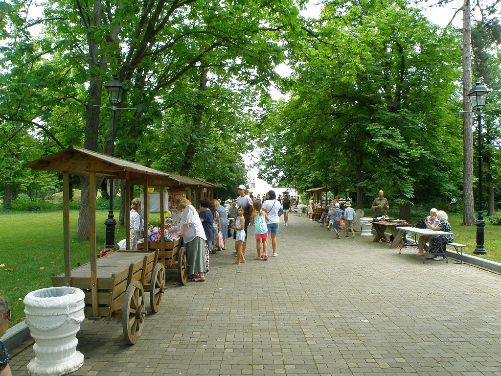Аллея ремесленников.