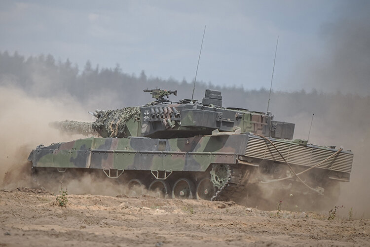  «Первое применение Leopard, по сути, случилось в Сирии, когда турки ввели их в бой и в течение 20 минут потеряли 9 или 10 штук» Фото: © Kay Nietfeld / dpa / www.globallookpress.com