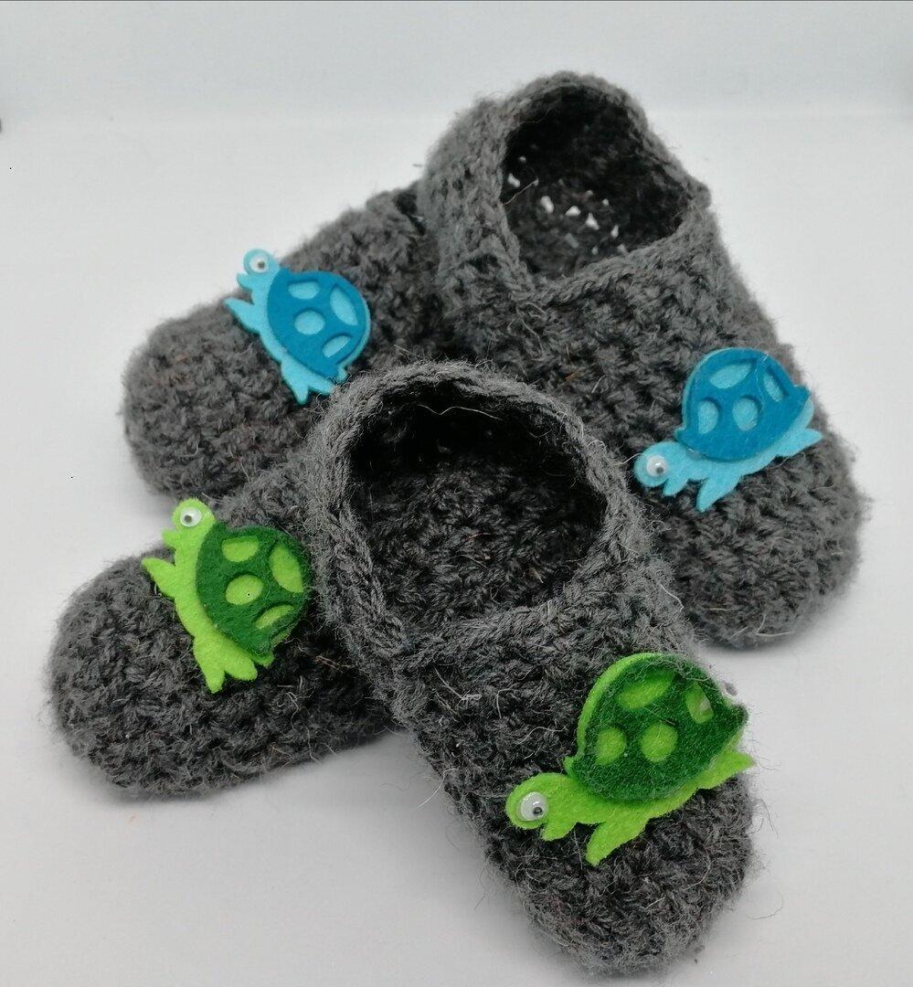 Фото из личного архива. Аппликации дети выбрали сами, хотя я предлагала им что-нибудь связать