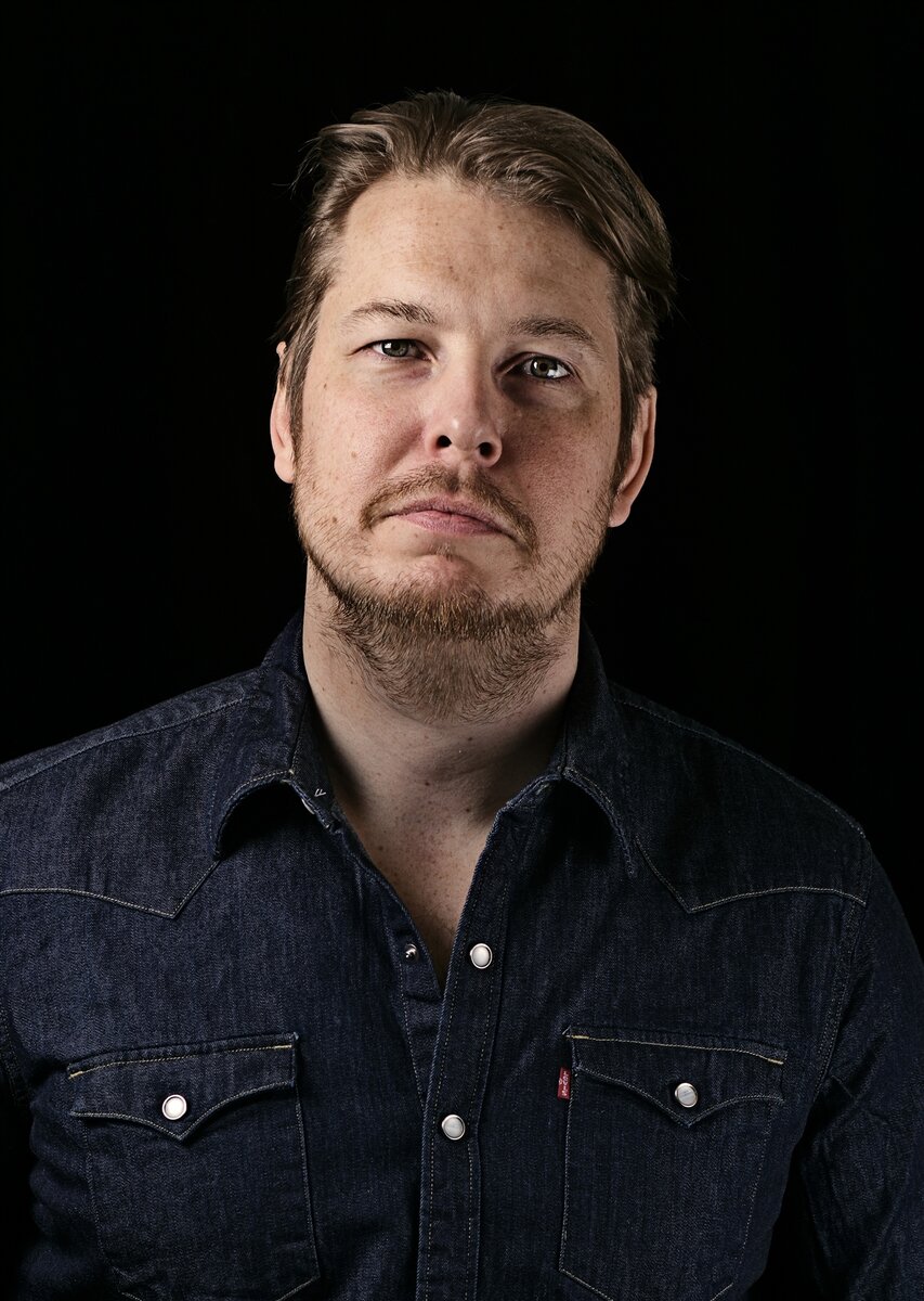 Фредрик Бакман, автор романа "Вторая жизнь Уве"