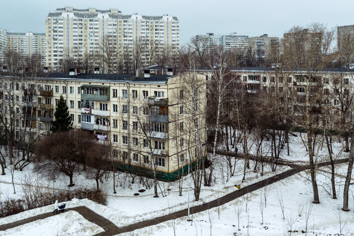 Фото чужое, но суть районов с хрущевками передает на 100%