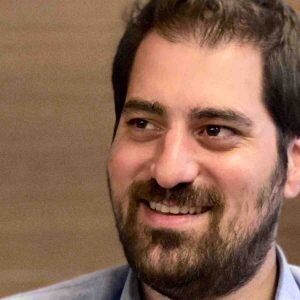 Храг Саркисян сказал: «Изучение будущего ландшафта мобильности с помощью автоспорта - увлекательная концепция, особенно в посткоронавирусном мире. Определяя начальные цели чемпионата по электросамокатам, мы быстро осознали, что идея новаторской, инновационной и полностью устойчивой категории является реальным и интересным предложением.