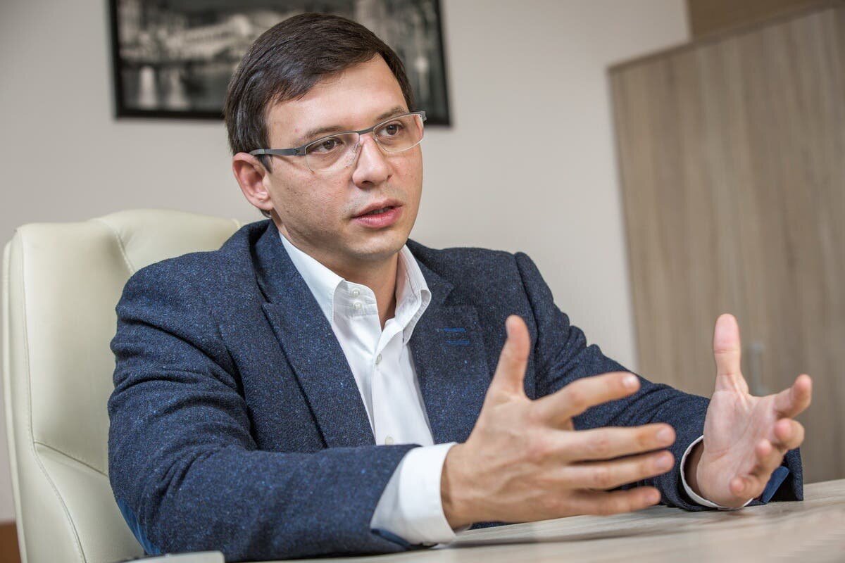 Евгений Владимирович Мураев - украинский политик. Депутат Верховной рады Украины VII созыва и VIII созыва и один из лидеров «Оппозиционного блока. .