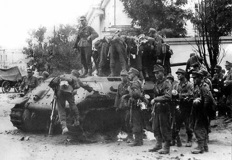 “Горные стрелки в Полтаве, 1941
