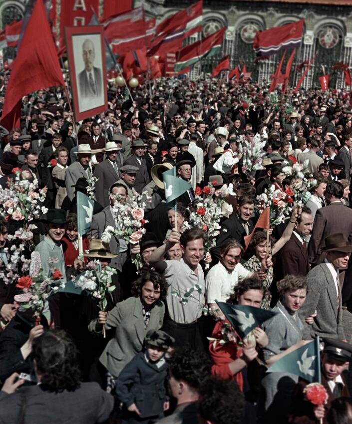 Первомайская демонстрация в Москве. 1957Давид Шоломович/РИА Новости