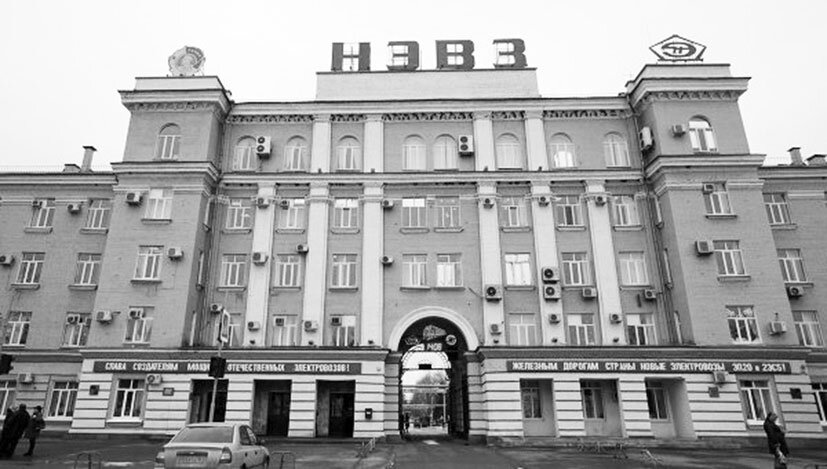 Знаменитый завод. https://istoriarusi.ru/cccp/rasstrel-v-novocherkasske-1962.html