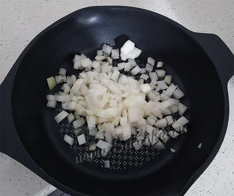 Салат с курицей, грибами и сыром - простой рецепт приготовления с пошаговыми фото