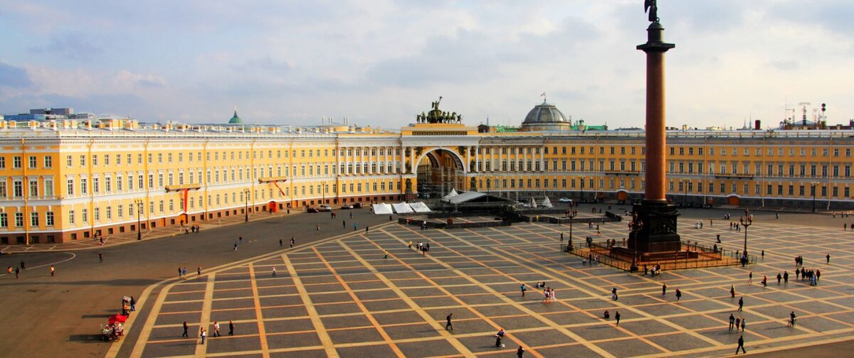 Санкт петербург дворцовая площадь