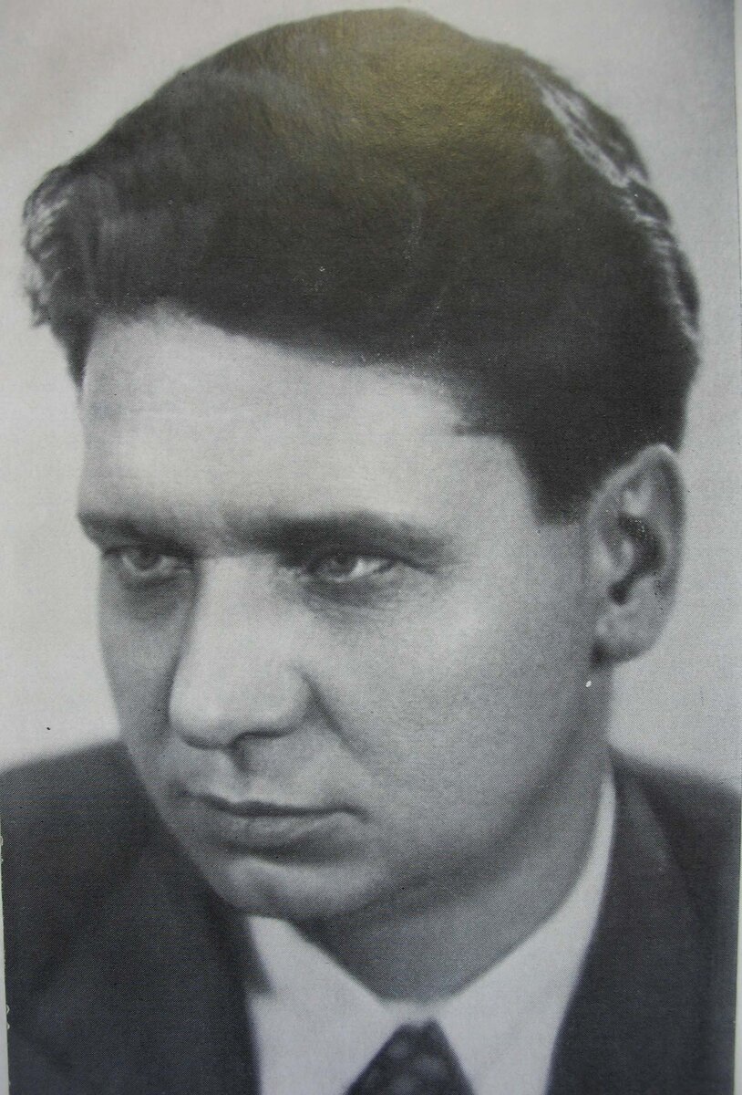 Николай Погодин в начале 30-х годов.
