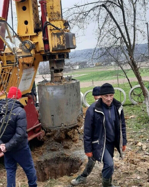 Вот она! Самодельная болванка-долото. Это же надо было такое придумать