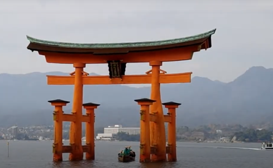 Ицукусима - остров, где нельзя умирать и рождаться. 